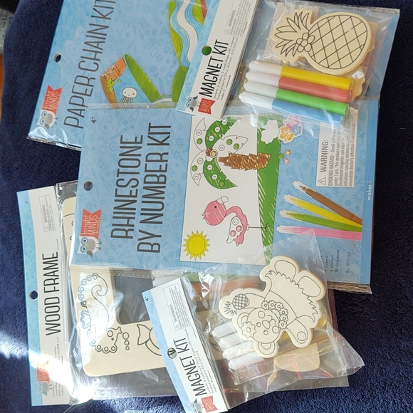 Bright Minds by Nicole Other - Bright Minds Tropical Paradise Craft Kits - Set of 7 Crafts Total - NWT